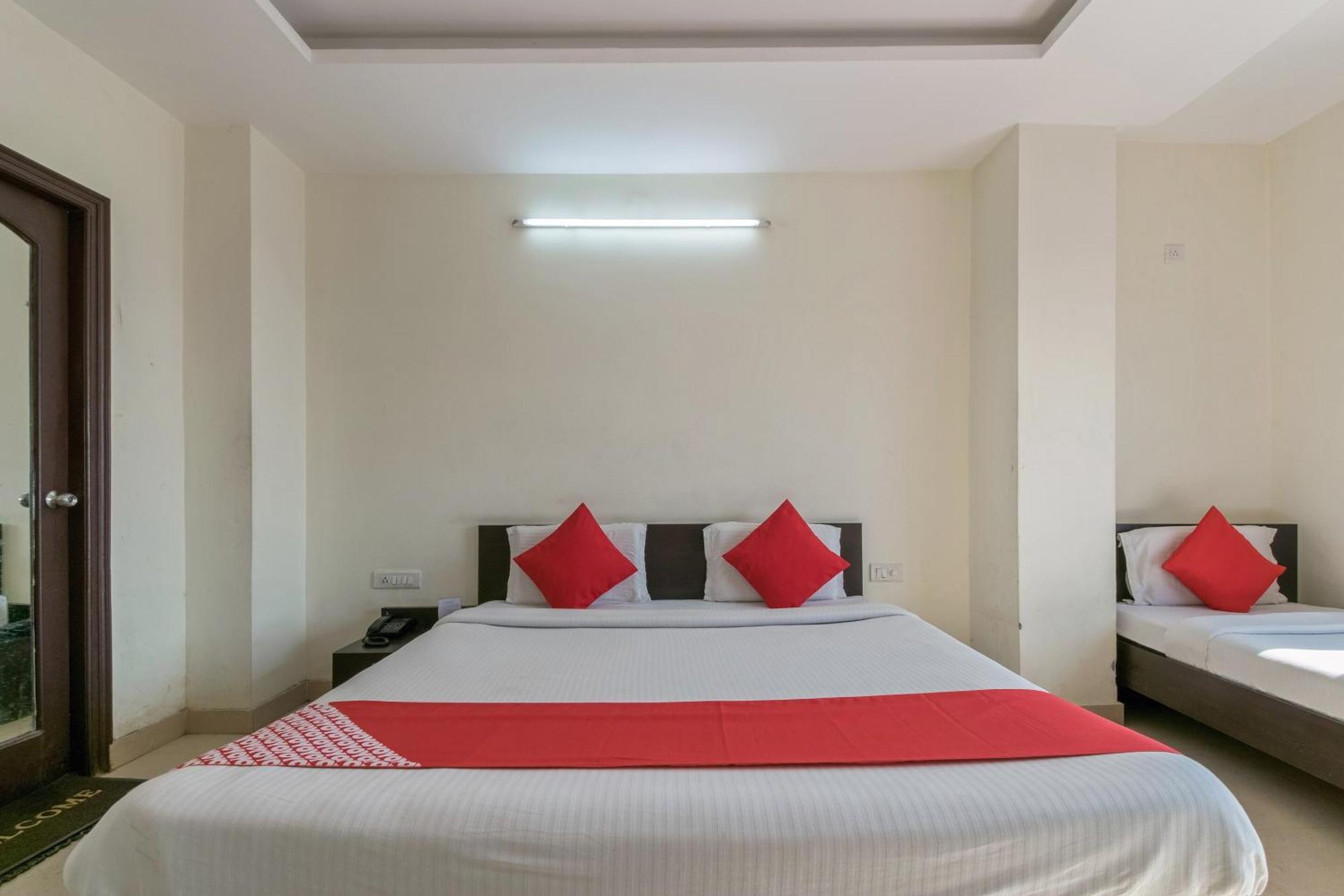 Oyo Hotel Triund Regency Katra  Exteriér fotografie
