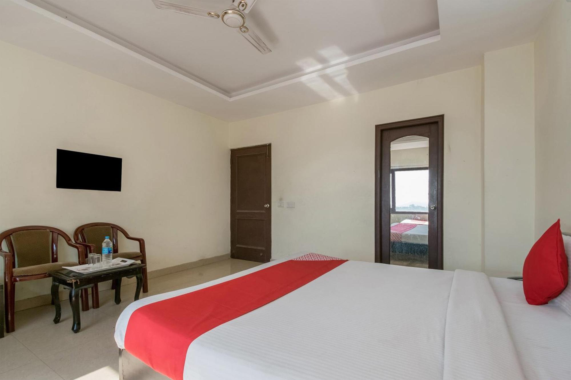Oyo Hotel Triund Regency Katra  Exteriér fotografie