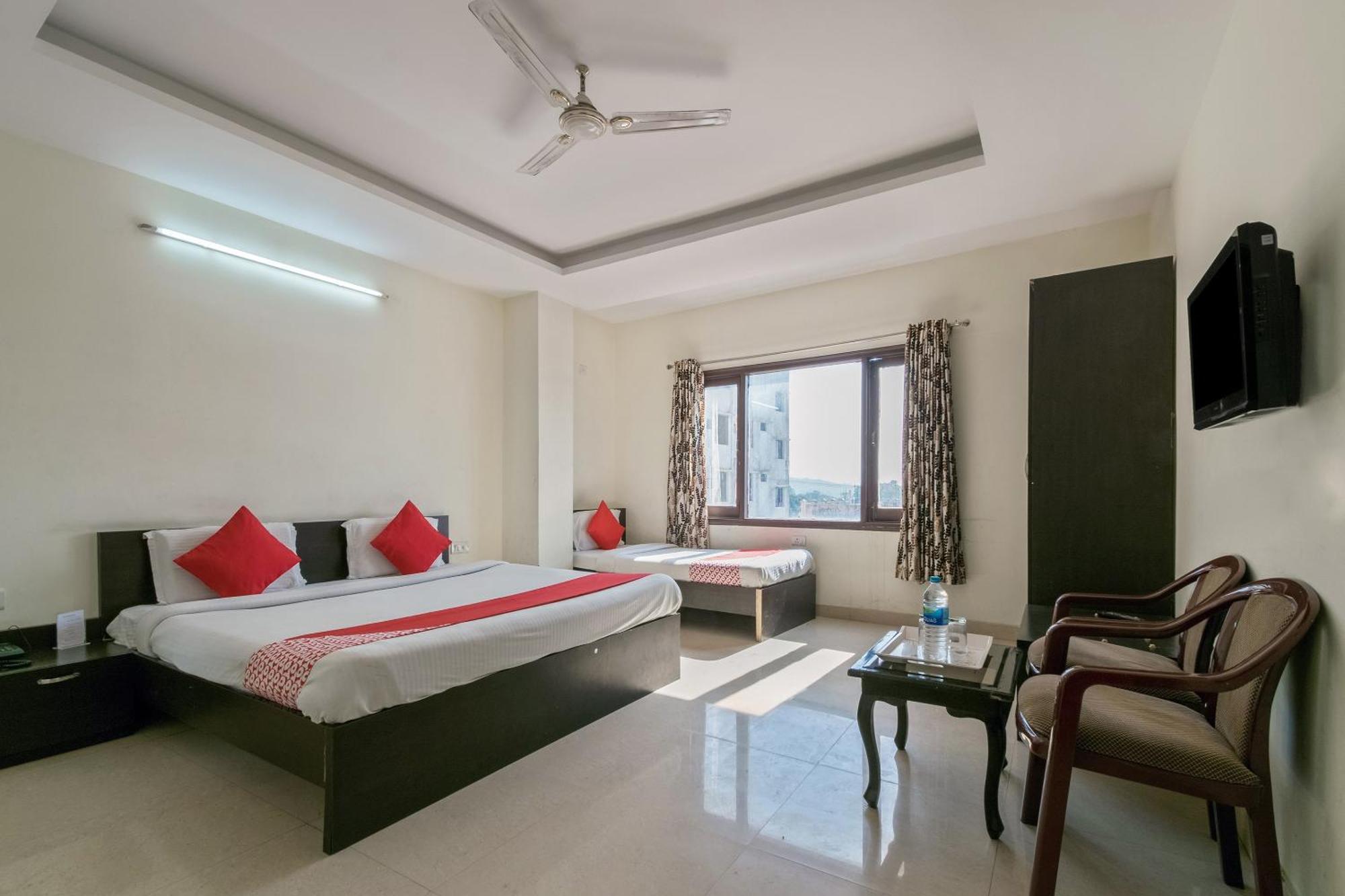 Oyo Hotel Triund Regency Katra  Exteriér fotografie