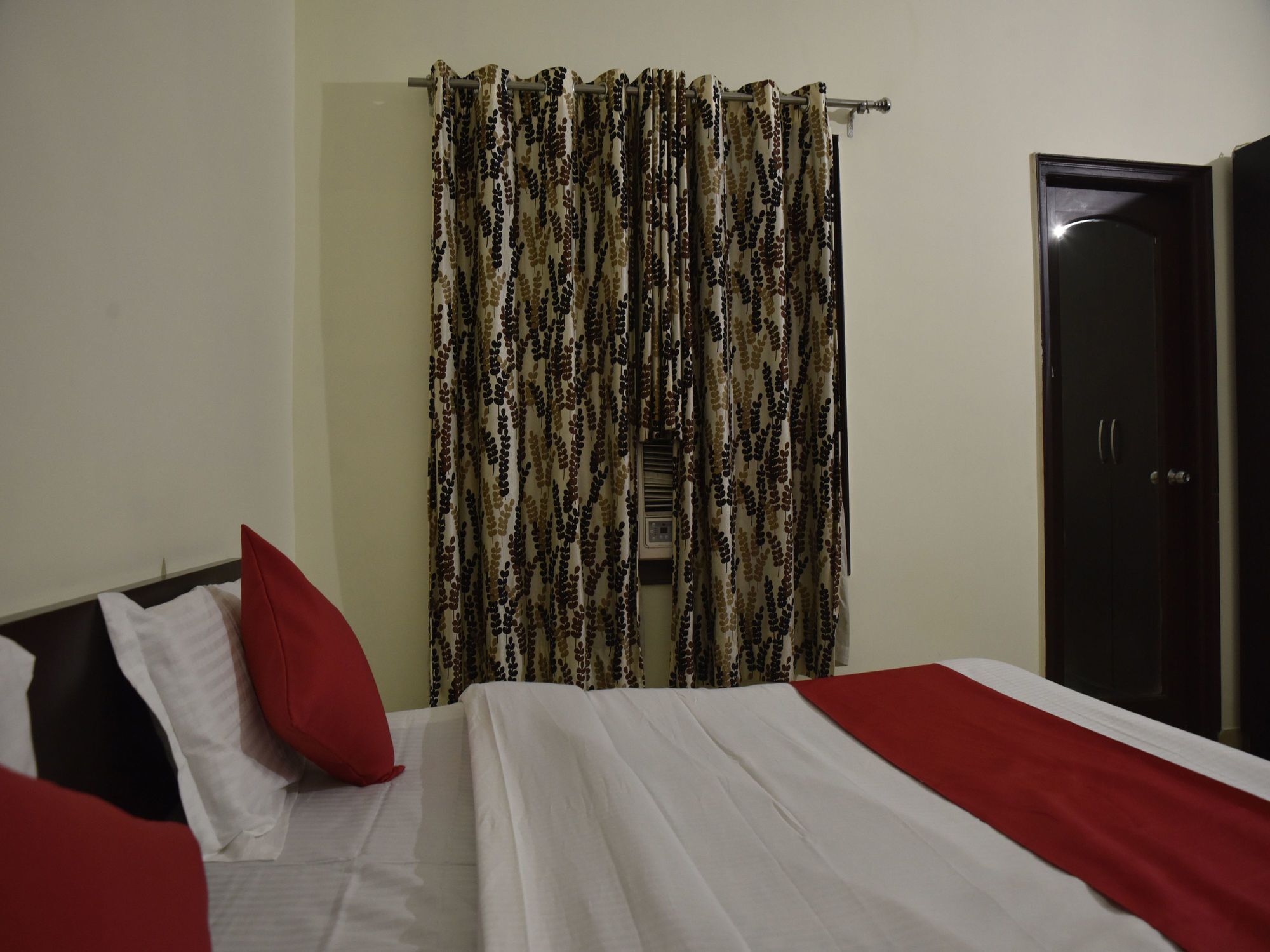 Oyo Hotel Triund Regency Katra  Exteriér fotografie